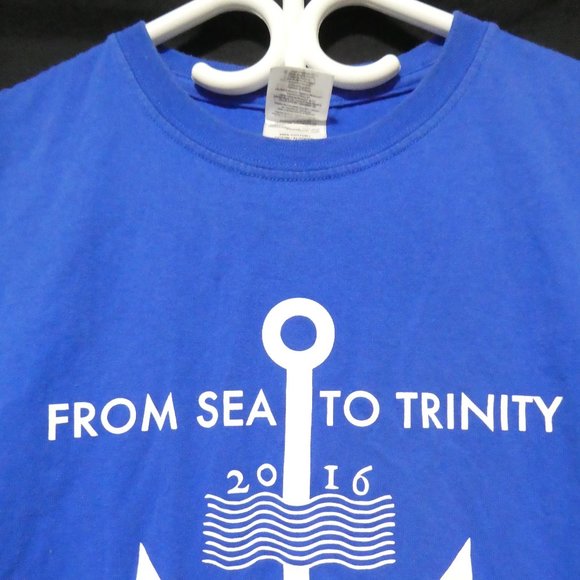 GILDAN Ultra Cotton, medium, blue sleeveless graphic tank top, GUC - Picture 5 of 12